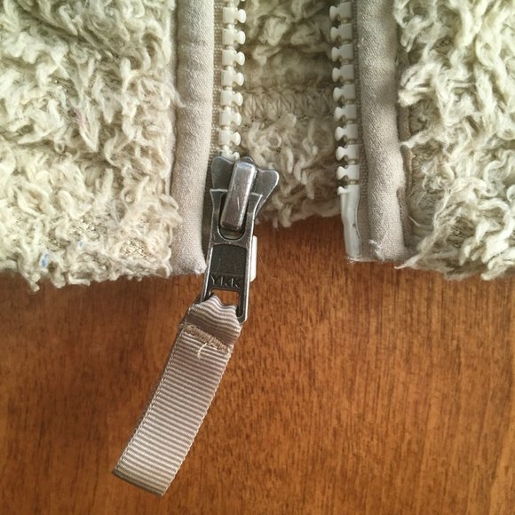 Patagonia Los Gatos fleece vest S (7-8) - Picture 8 of 12